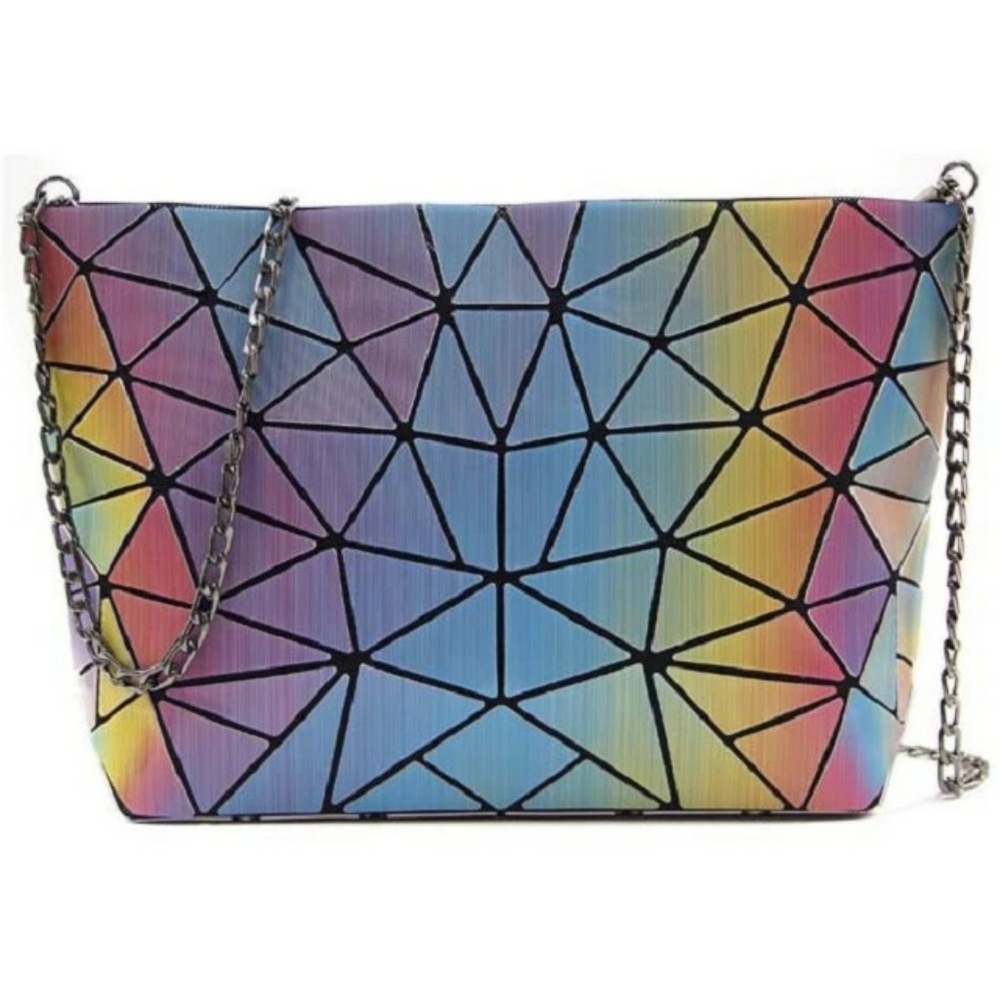 luminous Lingge Chain Bag